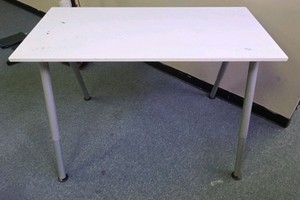 table on wheels
