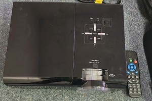 Vivitek projector
