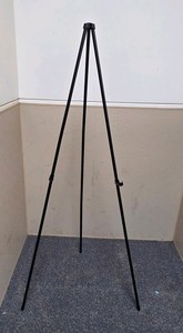 64in folding display easel