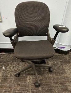 ING direct USA, steel base adjustable chair