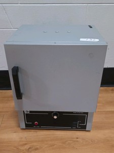 Quincy Lab Model 10GC analog lab oven