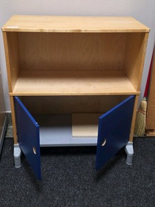 shelving unit