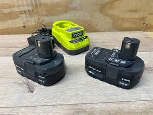 RYOBI Lot of 2- 4Ah 18v Batteries with Charger