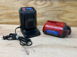 TORO Flex-Force 2.5Ah 60V Battery with Charger.