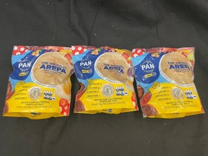 M - PAN the Original Arepa White Corn Flatbread (Lot of 3)