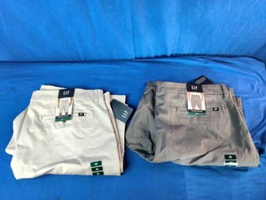 New Gap mens chino shorts Size 40