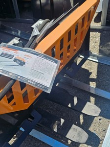 2026 - Unused - WOLVERINE - Pallet Fork Hydraulic Adjustable - PFA-11-3300G