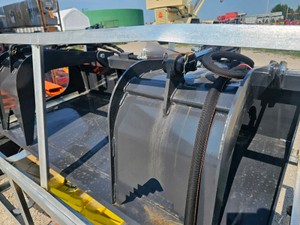 2026 - Unused - WOLVERINE - Grapple Bucket - GB-11-72W