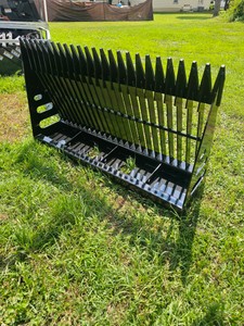 2026 - Unused - WOLVERINE - SLIDING LOADER SIEVE SHOVEL - SB72