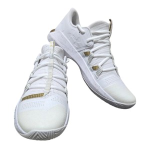 Under Armour UA Block City 2.0 Mens Basketball Shoes WhiteGold Size 10.5  3021377-100 overstock like new