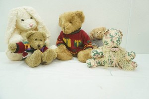 collectilble plush bears and bunnies