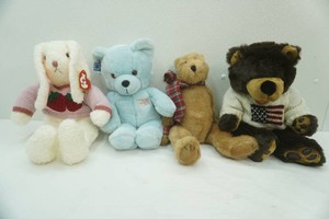 collectilble plush bears and bunnies