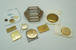 vintage vanity items