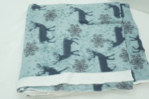 deer theme fleece material 60 x 76