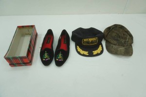 Vintage Hats & Vintage 8.5 womens christmas slippers