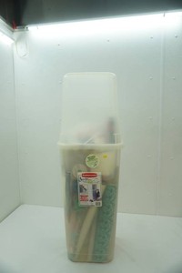 Wrapping Paper Rubbermaid And Contents