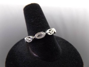 .925 Sterling Silver Crystal Band Ring Size 8