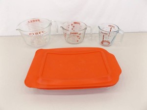 Lot of Pyrex Measuring Cups and Lidded Casserole Dish