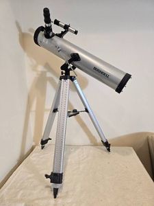 Bushnell Reflector Telescope with Aluminum Tripod