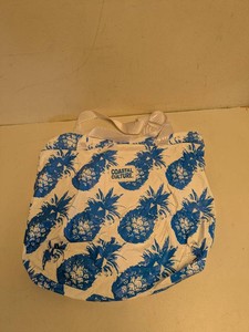 NEW COASTAL CULTURE TOTE BLUEWHITE FLORAL