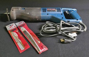 LL-BR - Ryobi Reciprocating Saw RJ150V With Original Case