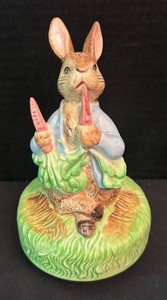 LR - Schmid Beatrix Potter Peter Rabbit Music Box