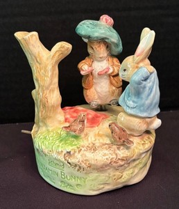 DR - Vintage Schmid Beatrix Potter Benjamin Bunny Music Box