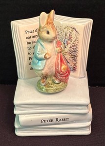 LR - Vintage Enesco Beatrix Potter Peter Rabbit Musical Figurine