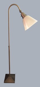 LR - Stylish Floor Lamp