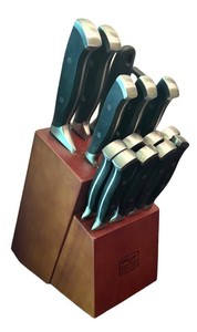 K - Chicago Cutlery Knife Set
