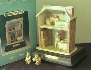 DR - Vintage Schmid Beatrix Potter the Tale of Two Bad Mice Music Box