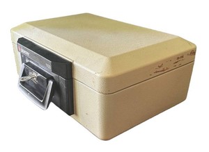 LR - Fire Safe - Sentry 1100 Compact Safe