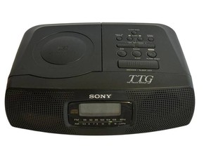 BR1 - Vintage Clock Radio CD Player Sony ICF-CD820