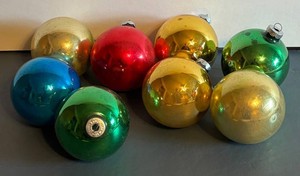 BR1K - Eight Vintage Shimmering Christmas Ornaments