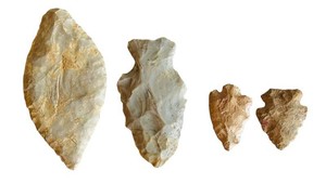 k - Arrowheads - Assorted Stone Points (Lot of 4)