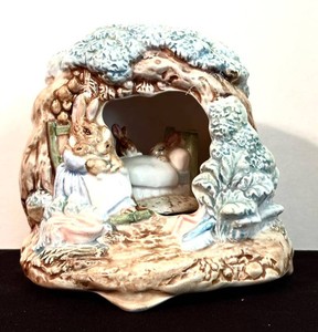 O - Beatrix Potter Musical Collectible Schmid Music Box