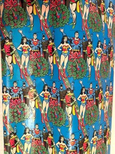 O - Vintage Wrapping Paper - DC Comics Superheroes 1979
