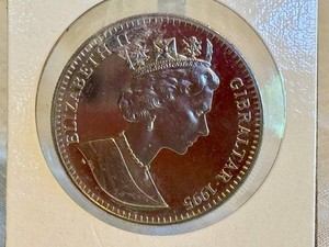 Collectible Coin Gibraltar 1995 Peter Rabbit Queen Elizabeth II