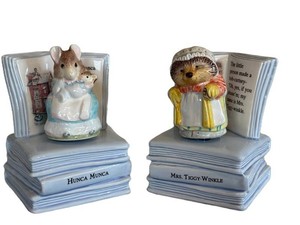 Vintage Beatrix Potter Musical Bookends Enesco Hunca Munca & Mrs. Tiggy-Winkle