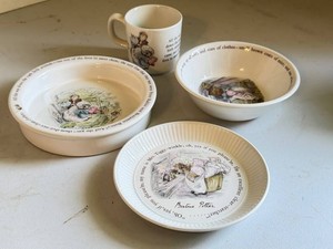 Vintage Beatrix Potter China Set Wedgwood Mrs Tiggy-Winkle (Lot of 4)