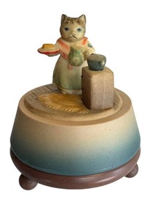 Vintage Music Box - Toriart Beatrix Potter Cat Rhapsody on a Theme Paganini