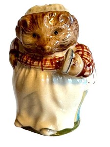 Beatrix Potter Figurine Royal Albert Tiggy Winkle