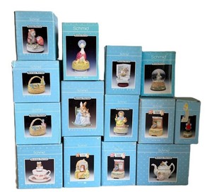 BR1 - Beatrix Potter Schmid Music Box Collection (Lot of 13)