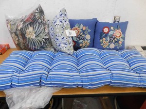 Cushion Lot