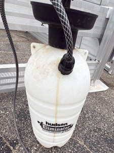 2 Gallon Garden Sprayer
