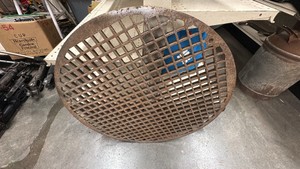 Vintage Round Floor Grade