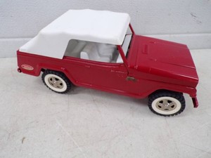 Vintage Tonka Pressed Steel Jeepster Convertible Sedan