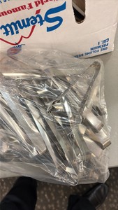 SHORT, STAINLESS STEEL TONGS