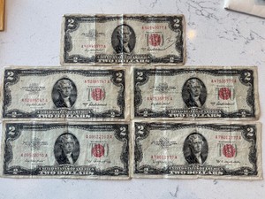 Red Seal $2 Dollar Notes