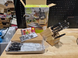 15 Piece Knife and Block Set